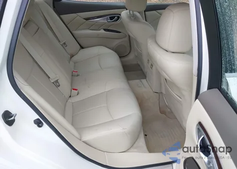 2014 Infiniti Q70 3.7 z USA, uszkodzony, nr VIN JN1BY1AP9EM260063